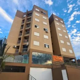 Fachada de um prédio residencial em Lajeado, Brasil.