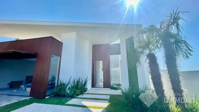 Casa com 4 dormitórios