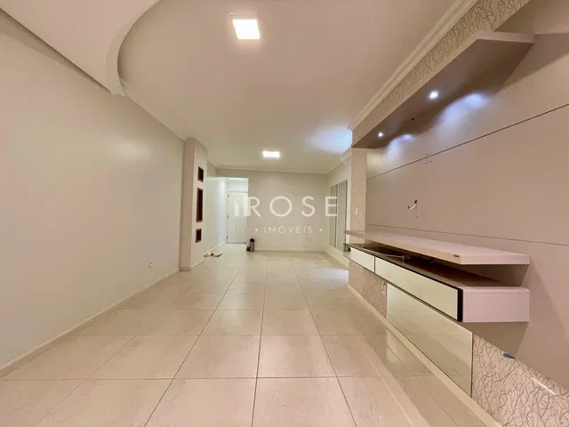 Apartamento com 3 dormitórios, foto 2