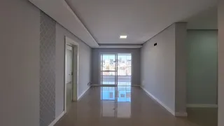 Apartamento com 2 dormitórios, foto 3