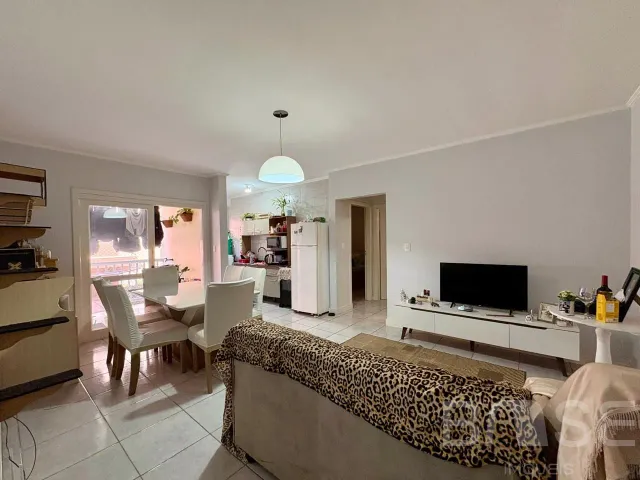 Apartamento com 2 dormitórios, foto 2