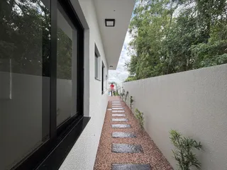 Vista da fachada de uma residência em Lajeado, Brasil.