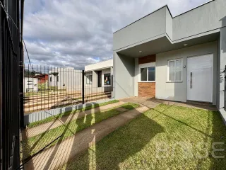 Casa geminada com 2 dormitórios, foto 1