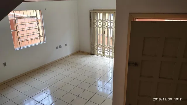 Sobrado com 2 dormitórios