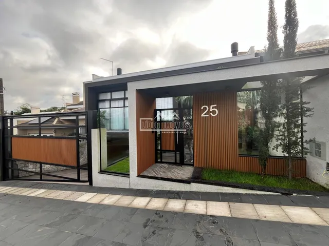 Casa com 3 dormitórios