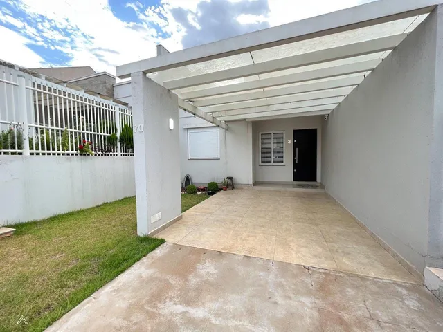 Casa geminada com 2 dormitórios