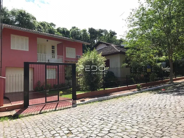 Casa com 3 dormitórios