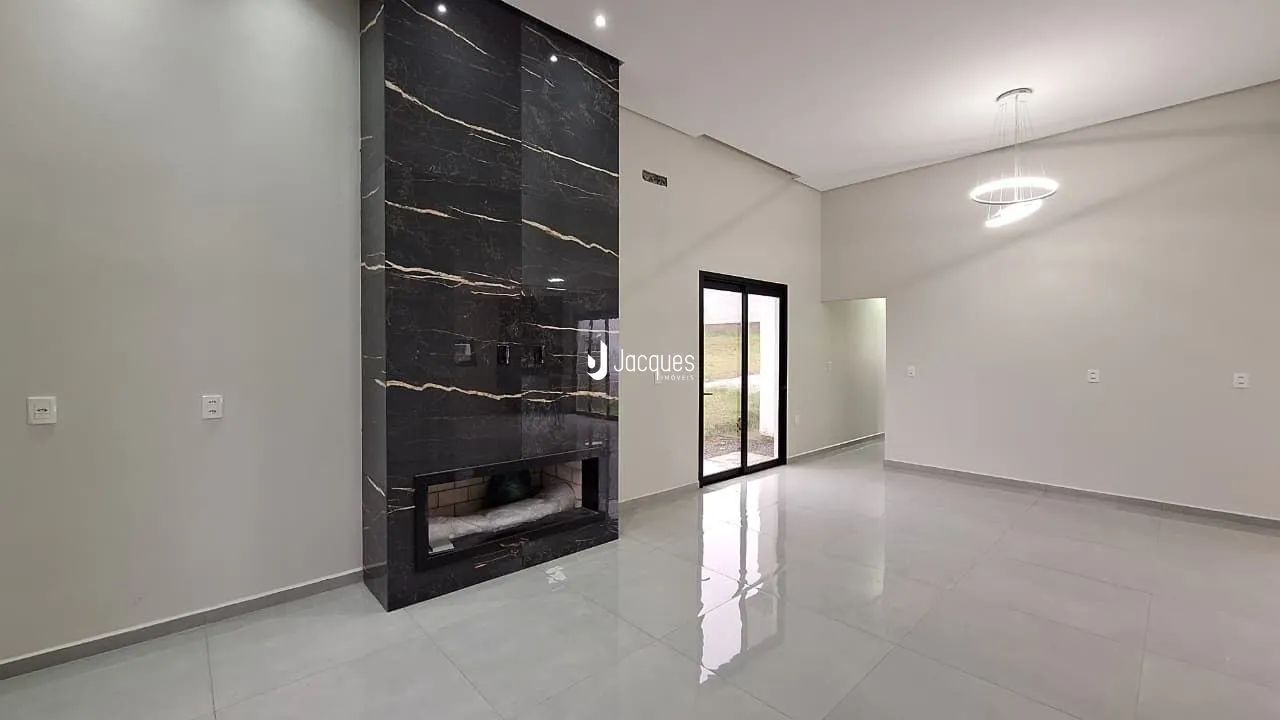 Casa com 2 dormitórios, foto 1