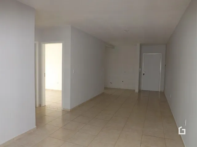 Corredor interno de uma residência em Lajeado, Brasil.