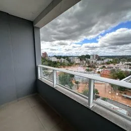 Vista panorâmica da paisagem urbana de Lajeado vista de um terraço.