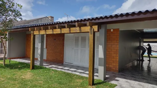 Casa com 3 dormitórios
