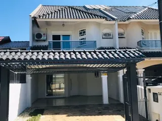 Sobrado com 3 dormitórios