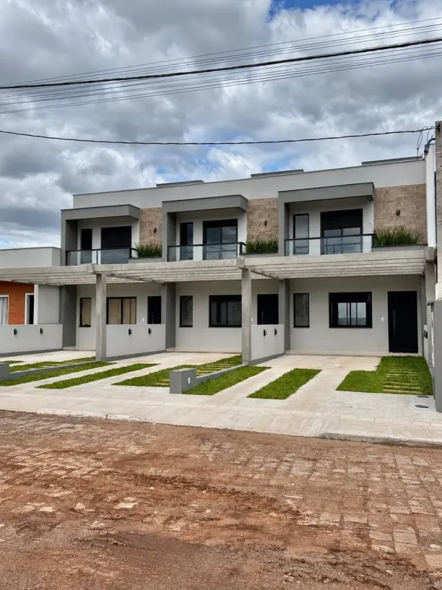 Sobrado com 2 dormitórios
