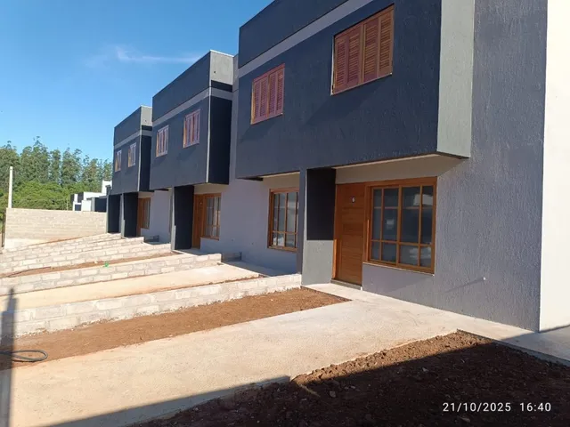 Sobrado com 2 dormitórios