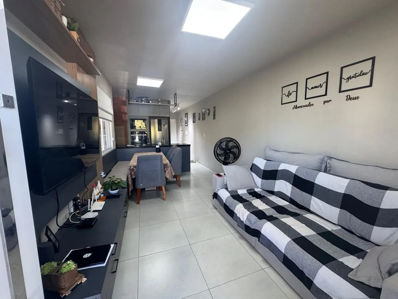 Casa com 2 dormitórios, foto 1