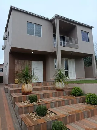 Casa com 3 dormitórios