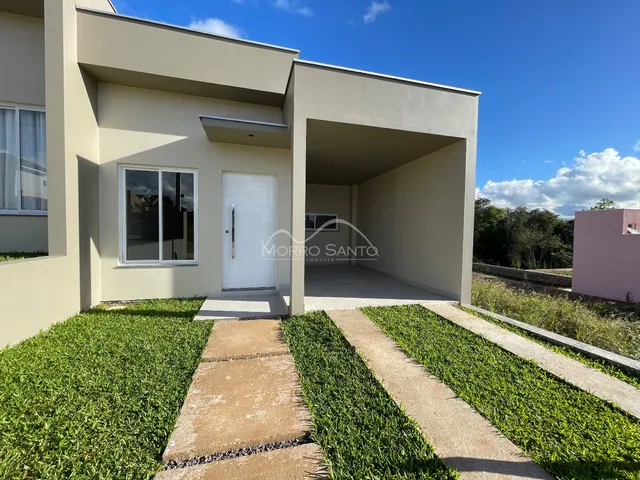 Casa geminada com 2 dormitórios
