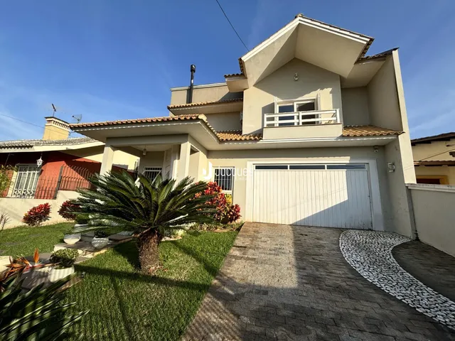 Fachada de uma casa residencial em Lajeado, Brasil.