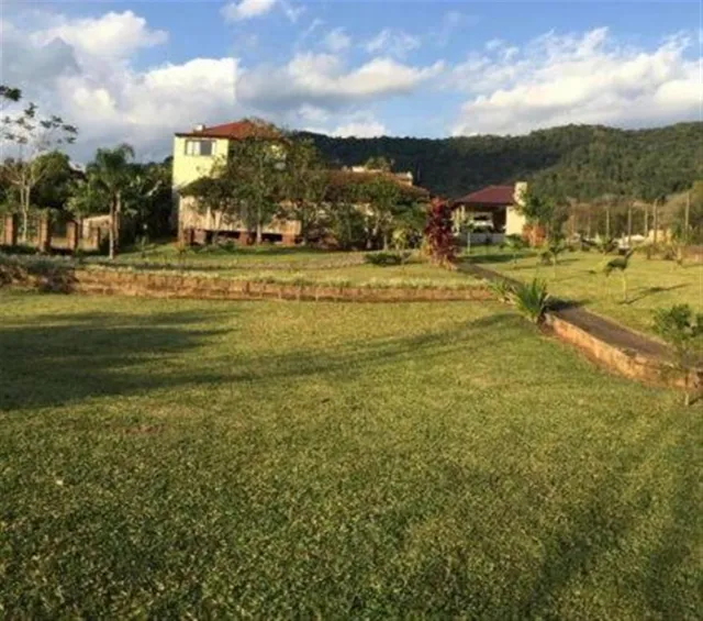 Casa com 3 dormitórios