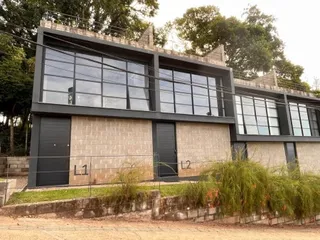 Sobrado com 1 dormitório