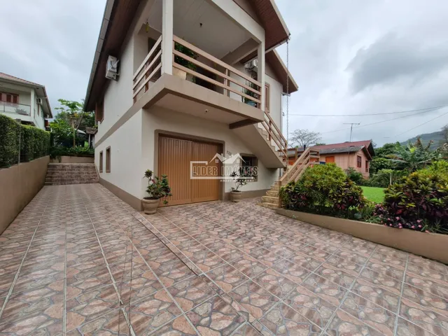 Casa com 3 dormitórios