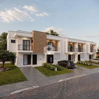 Fachada de uma casa moderna com varandas em Lajeado, Brasil.
