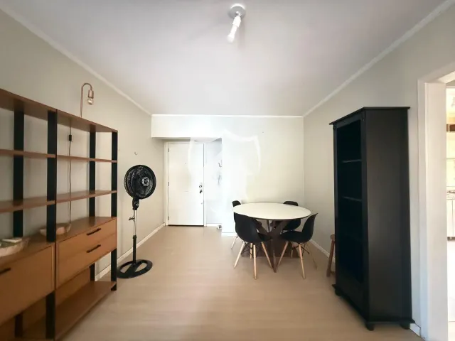 Apartamento com 3 dormitórios, foto 2