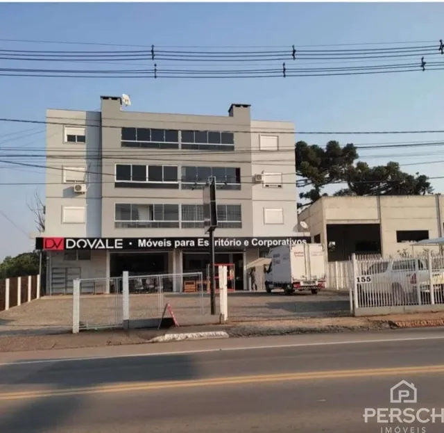 Fachada de um prédio comercial em Lajeado, Brasil.