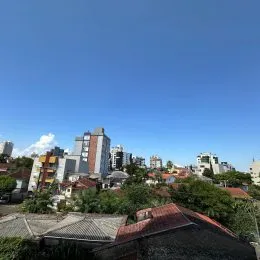 Vista externa de edifícios residenciais em uma área urbana de Lajeado.