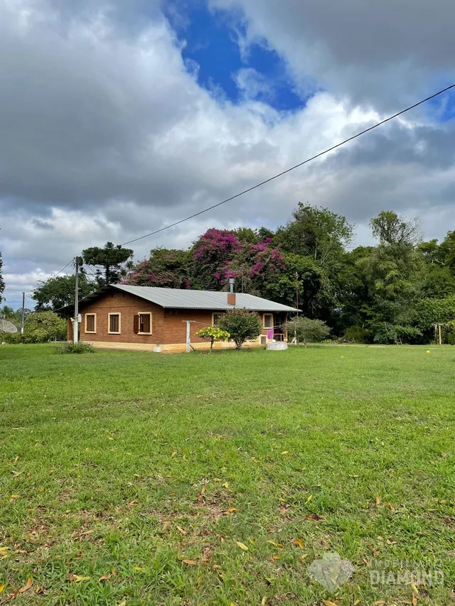 Área rural com 3 dormitórios