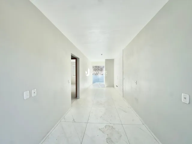 Casa geminada com 2 dormitórios, foto 2
