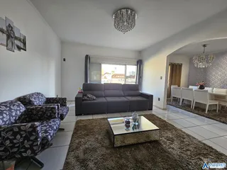 Apartamento com 3 dormitórios, foto 2