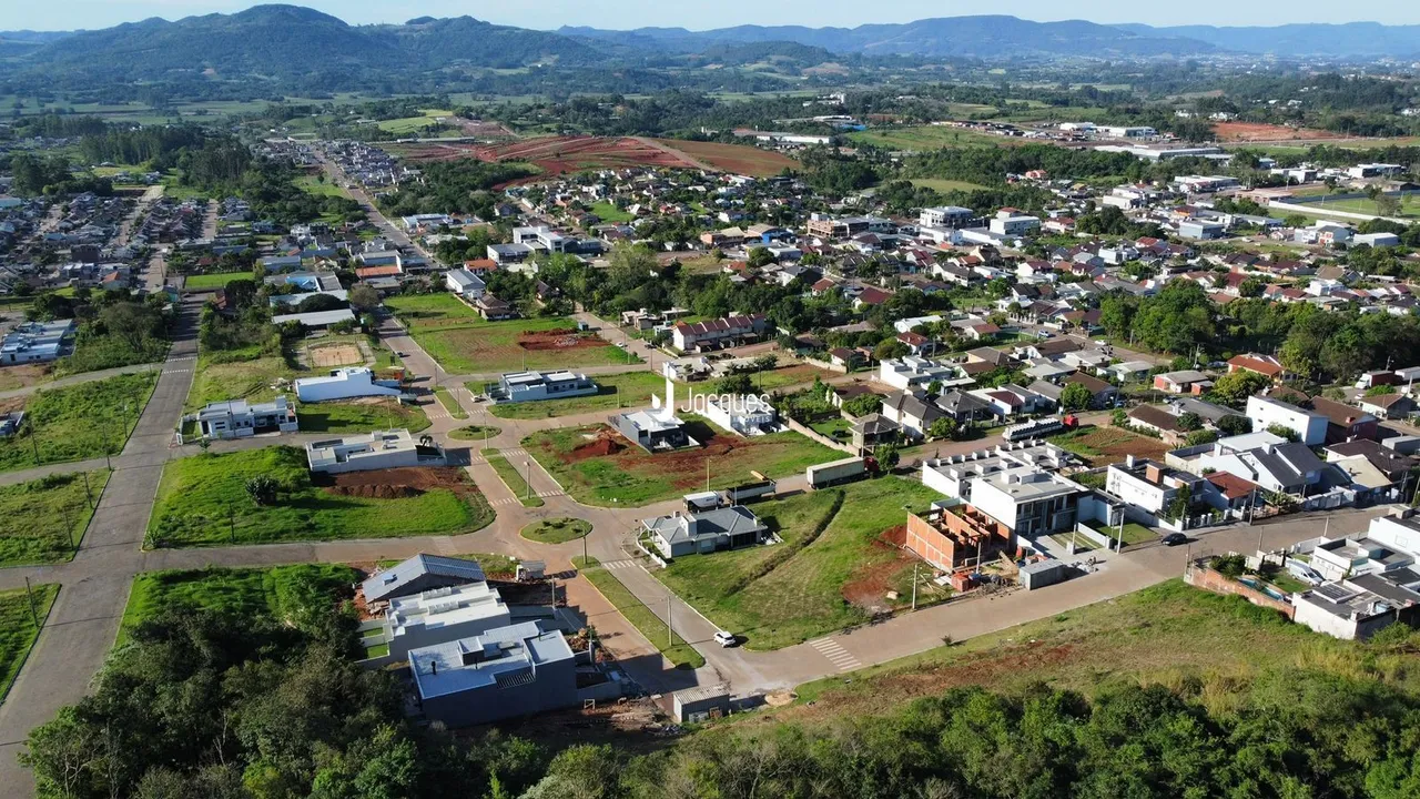 Vista aérea de uma área residencial em Lajeado, Brasil.