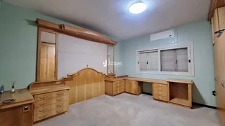 Casa com 4 dormitórios, foto 8