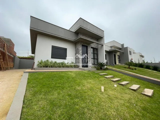 Casa com 2 dormitórios