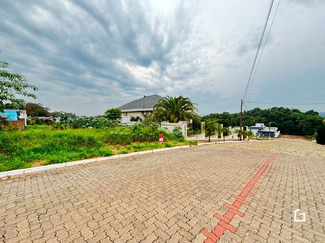 Foto da fachada de uma residência em Lajeado, Brasil.