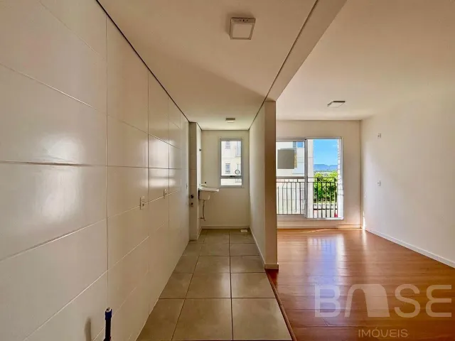 Apartamento com 2 dormitórios