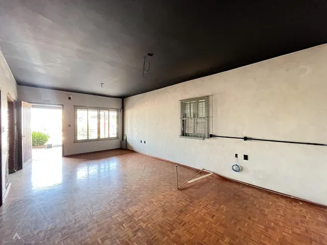 Casa com 6 dormitórios, foto 2