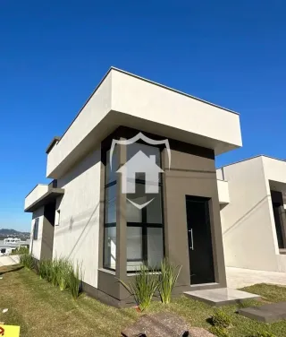 Casa geminada com 3 dormitórios, foto 1