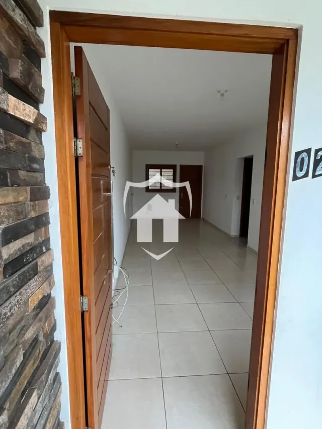 Casa geminada com 2 dormitórios, foto 2