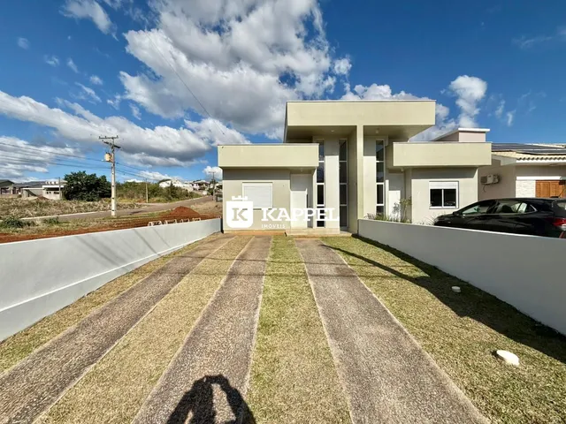 Casa geminada com 2 dormitórios