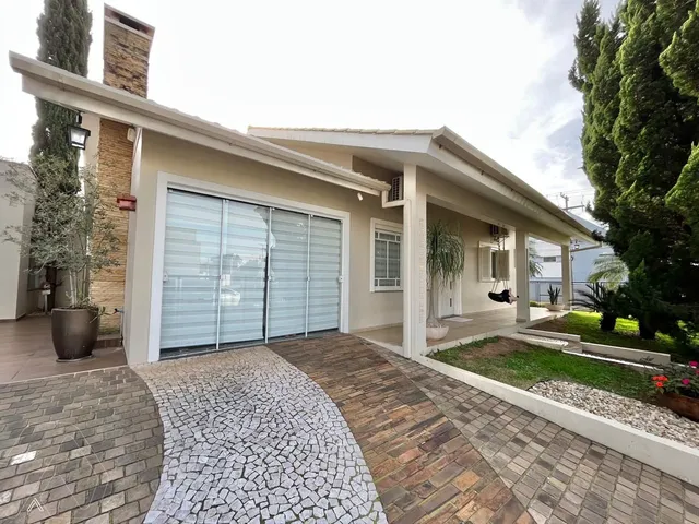 Casa com 3 dormitórios