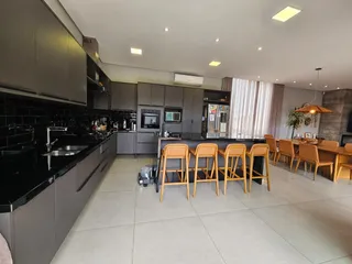 Casa com 4 dormitórios, foto 7