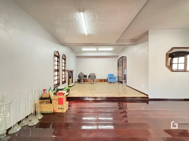 Casa com 4 dormitórios, foto 3