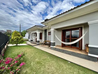 Casa com 3 dormitórios, foto 1