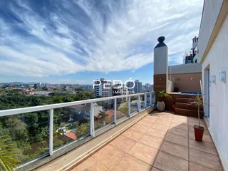 Vista panorâmica da cidade de Lajeado a partir de uma varanda.