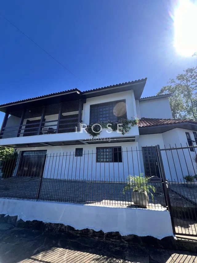 Casa com 3 dormitórios