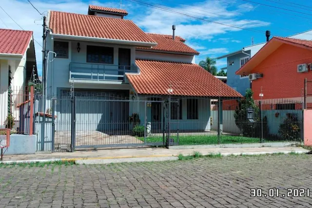 Casa com 3 dormitórios