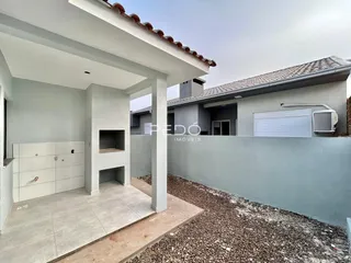 Fachada de uma residência em Lajeado, Brasil, mostrando a área externa.