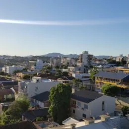 Vista panorâmica de edifícios na área de Lajeado, Brasil.